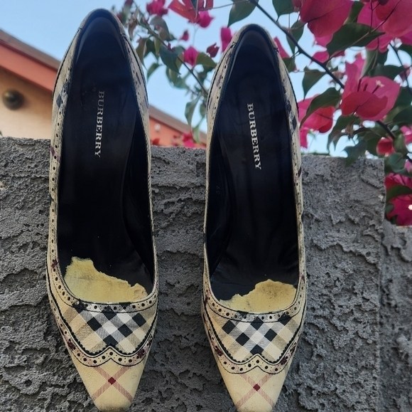 Authentic Vintage‎ Classic Check Burberry Heels - Picture 12 of 14